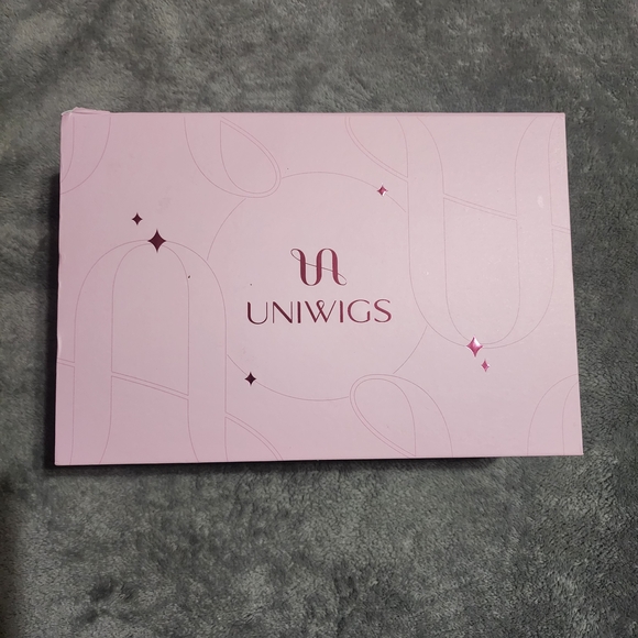 Uniwigs 1.5"x11" Harper Ulta Breathable Full Lace Human Hair Topper - Picture 2 of 8